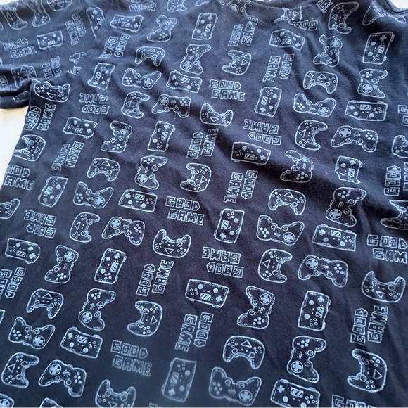 Old Navy navy ‘game time’‎ short sleeve shirt boys large 10-12 game remote print - Picture 2 of 8